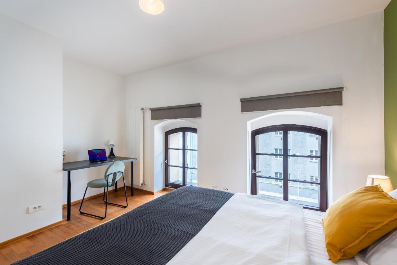 Apartment With Balcony And Parking Near The Prague Museum 외부 사진
