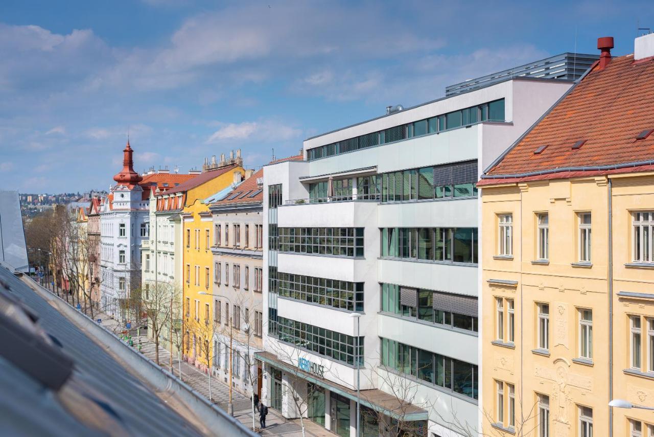 Apartment With Balcony And Parking Near The Prague Museum 외부 사진